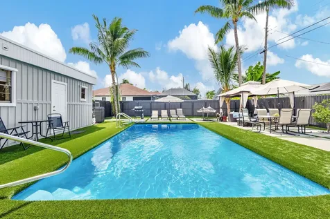 2469 Sun Up Lane Lake Worth FL 33462