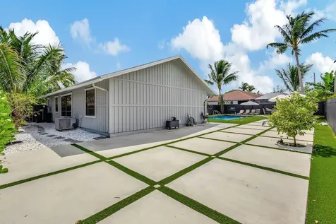 2469 Sun Up Lane Lake Worth FL 33462
