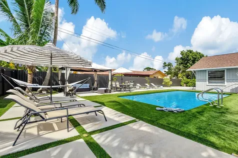 2469 Sun Up Lane Lake Worth FL 33462