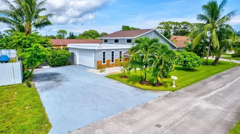 2469 Sun Up Lane Lake Worth FL 33462