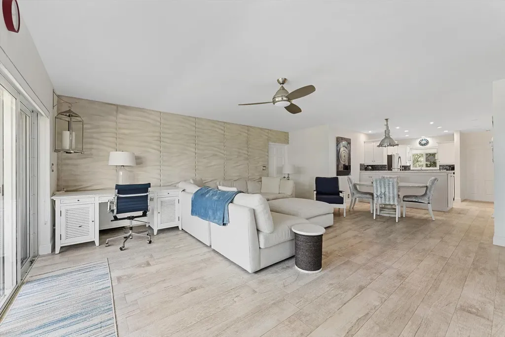 1199 Hillsboro Mile Pompano Beach FL 33062
