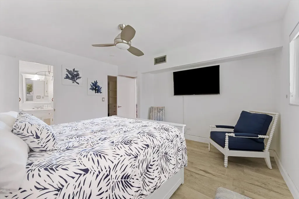 1199 Hillsboro Mile Pompano Beach FL 33062