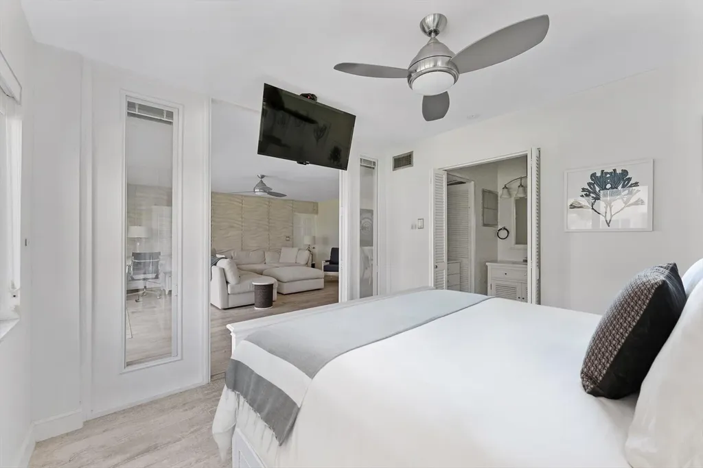 1199 Hillsboro Mile Pompano Beach FL 33062