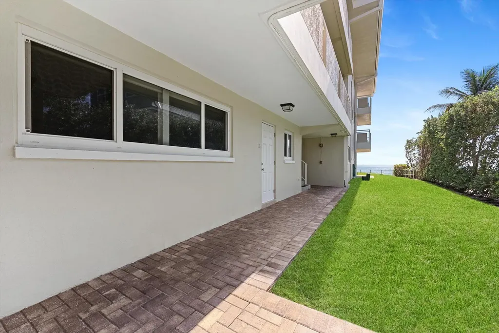 1199 Hillsboro Mile Pompano Beach FL 33062
