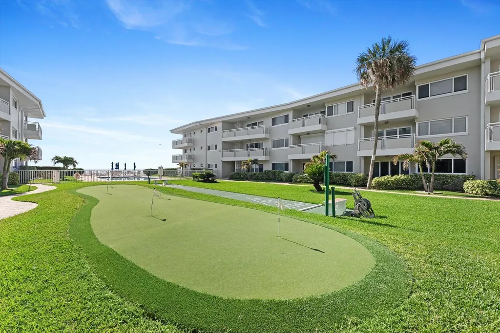 1199 Hillsboro Mile Pompano Beach FL 33062