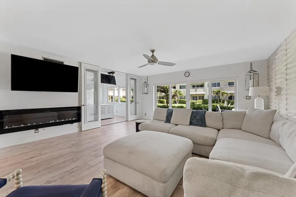 1199 Hillsboro Mile Pompano Beach FL 33062