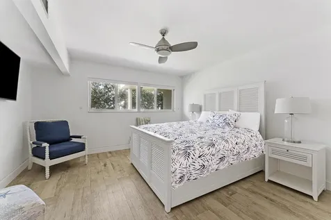 1199 Hillsboro Mile Pompano Beach FL 33062