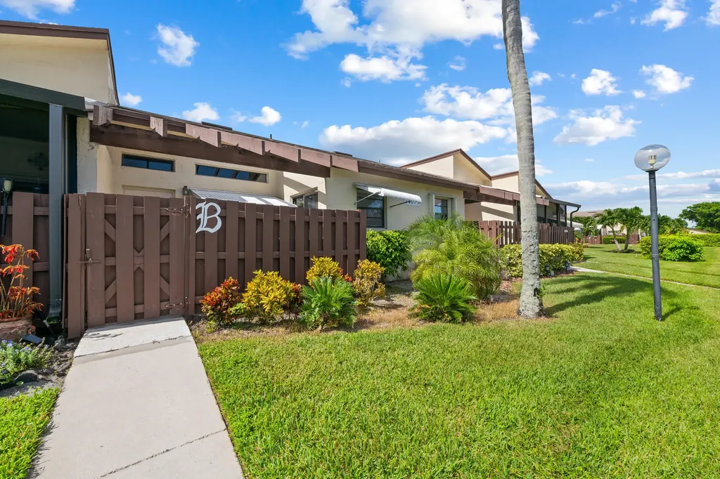 14079 Nesting Way Delray Beach FL 33484