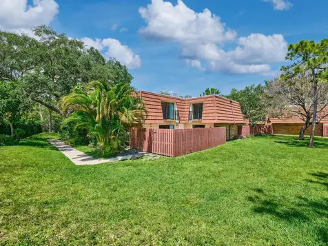 1540 Masters Circle Delray Beach FL 33445
