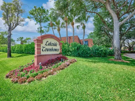 1540 Masters Circle Delray Beach FL 33445