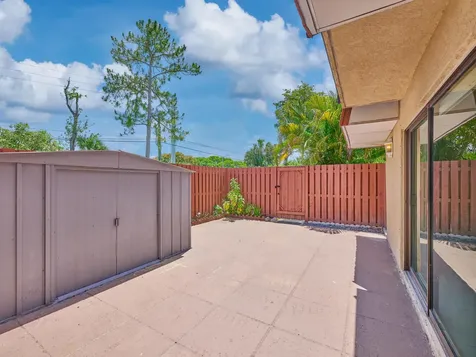 1540 Masters Circle Delray Beach FL 33445