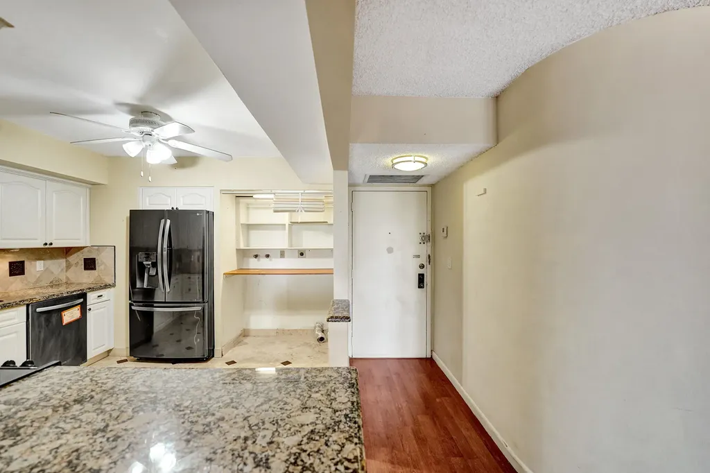 2802 N 46th Avenue Hollywood FL 33021
