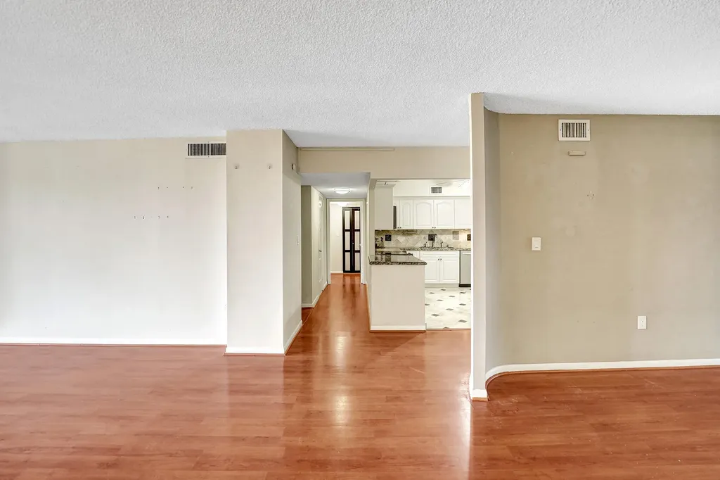 2802 N 46th Avenue Hollywood FL 33021