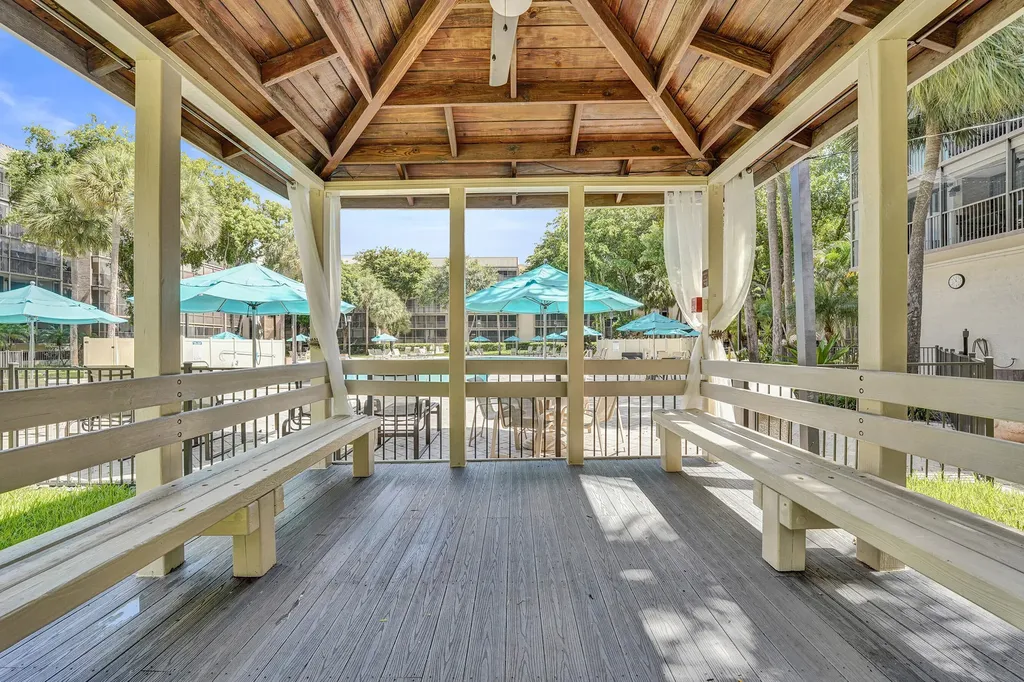 2802 N 46th Avenue Hollywood FL 33021