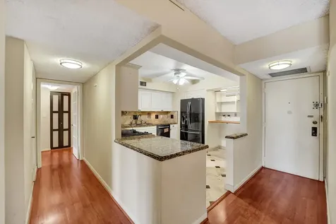 2802 N 46th Avenue Hollywood FL 33021