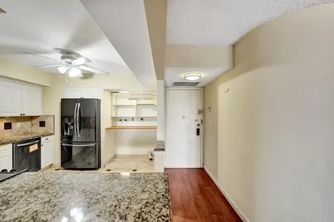 2802 N 46th Avenue Hollywood FL 33021