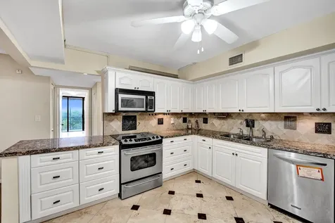 2802 N 46th Avenue Hollywood FL 33021
