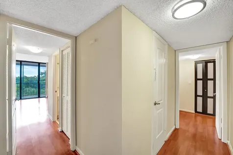 2802 N 46th Avenue Hollywood FL 33021