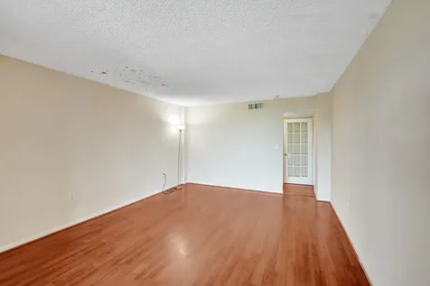 2802 N 46th Avenue Hollywood FL 33021