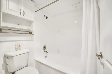 2802 N 46th Avenue Hollywood FL 33021