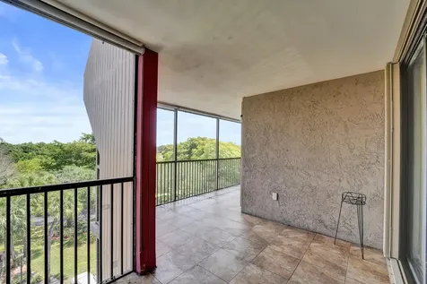 2802 N 46th Avenue Hollywood FL 33021