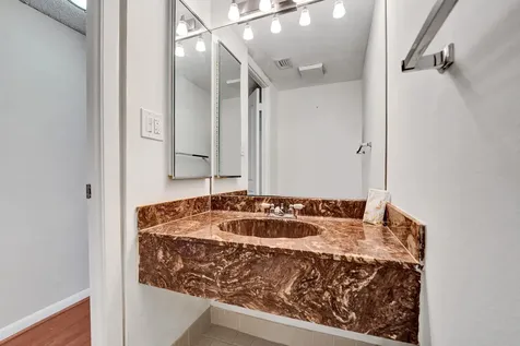 2802 N 46th Avenue Hollywood FL 33021