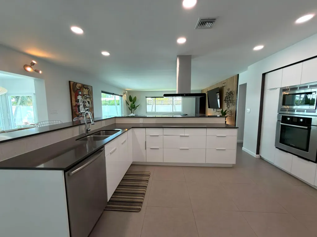 2222 NE 15th Court Fort Lauderdale FL 33304