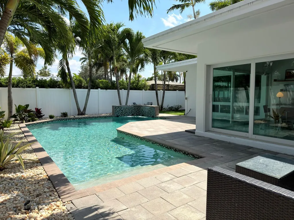 2222 NE 15th Court Fort Lauderdale FL 33304