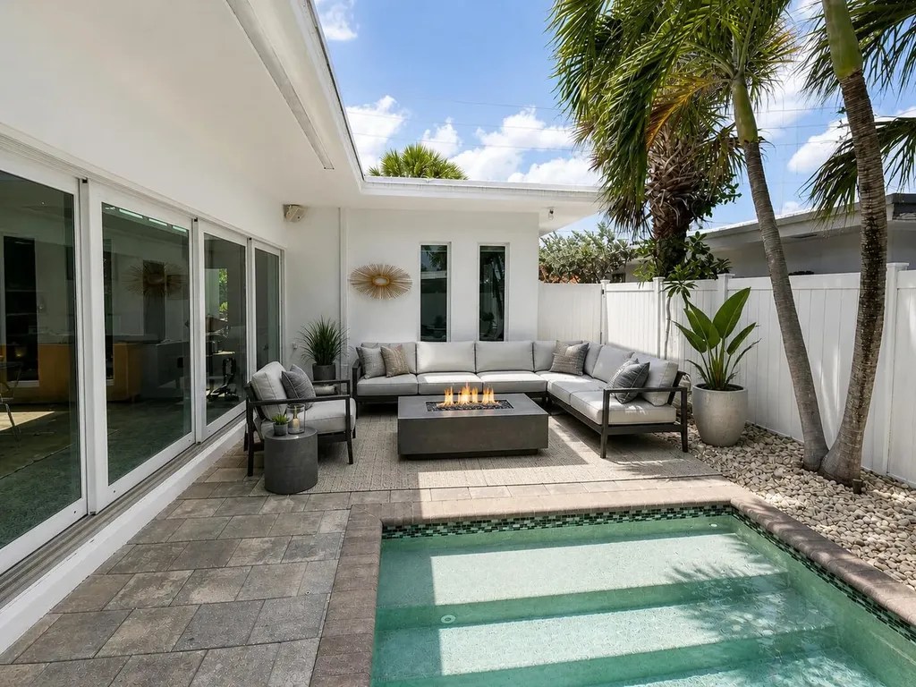 2222 NE 15th Court Fort Lauderdale FL 33304