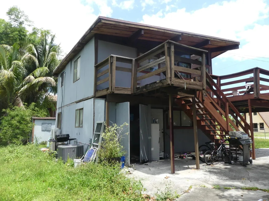 6665 Rigger Road Lake Worth FL 33462