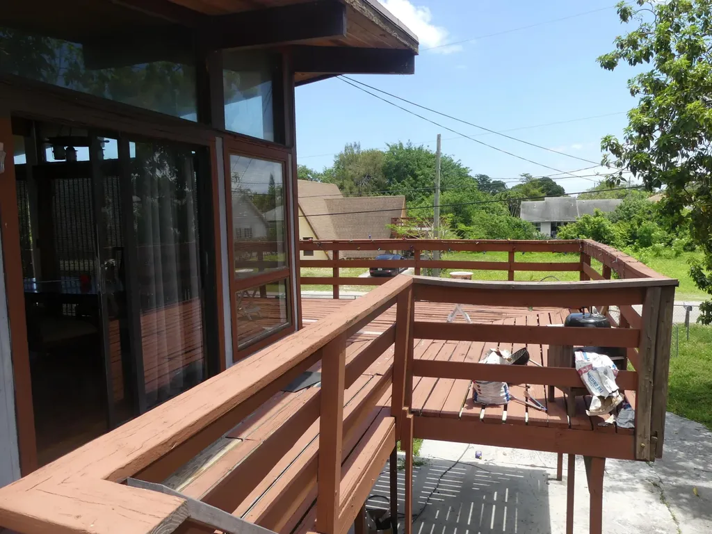 6665 Rigger Road Lake Worth FL 33462