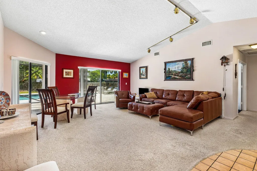 9792 Majorca Place Boca Raton FL 33434