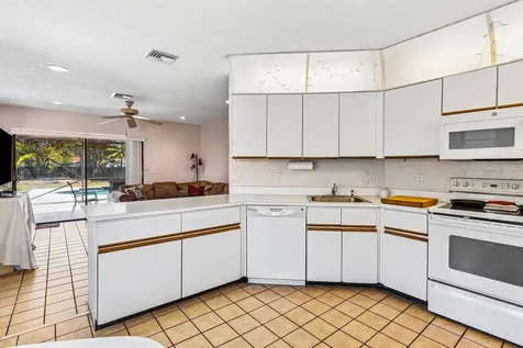 9792 Majorca Place Boca Raton FL 33434