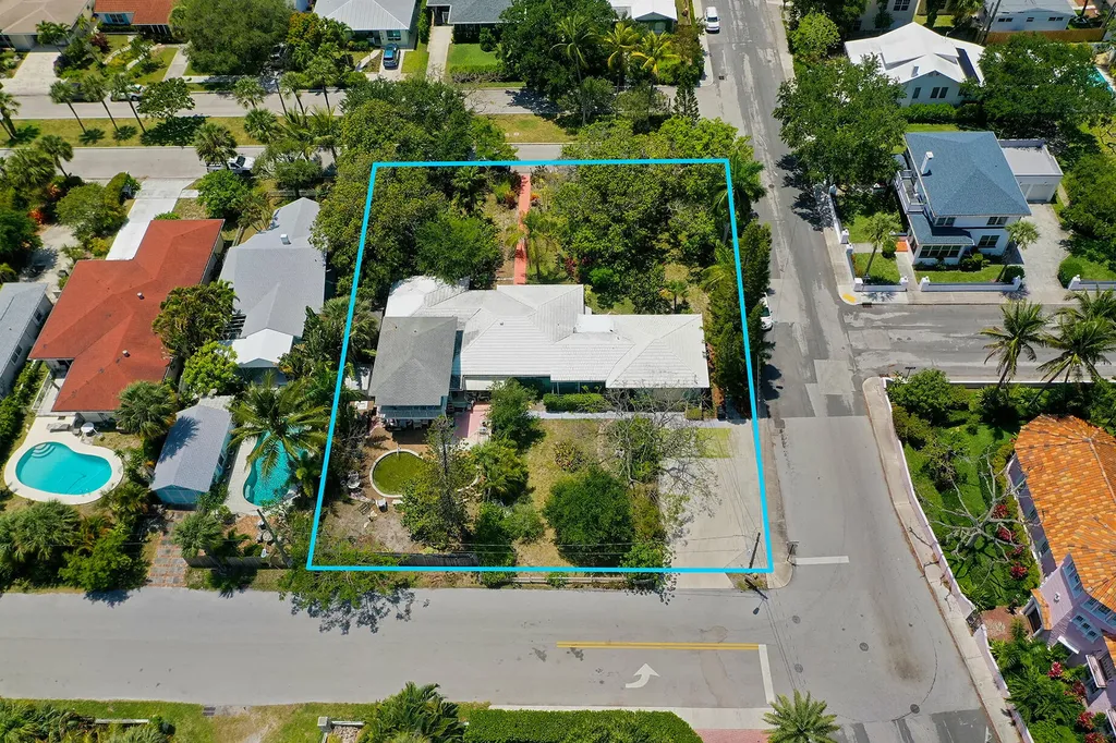 502 S Palmway Lake Worth Beach FL 33460
