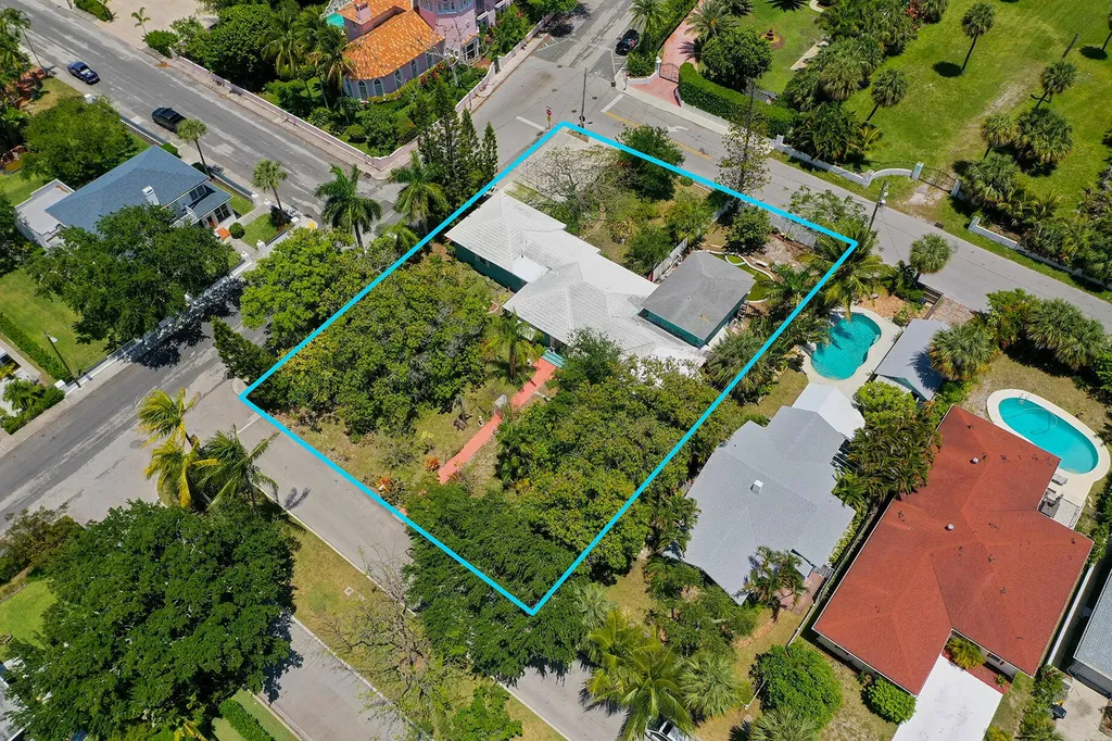 502 S Palmway Lake Worth Beach FL 33460