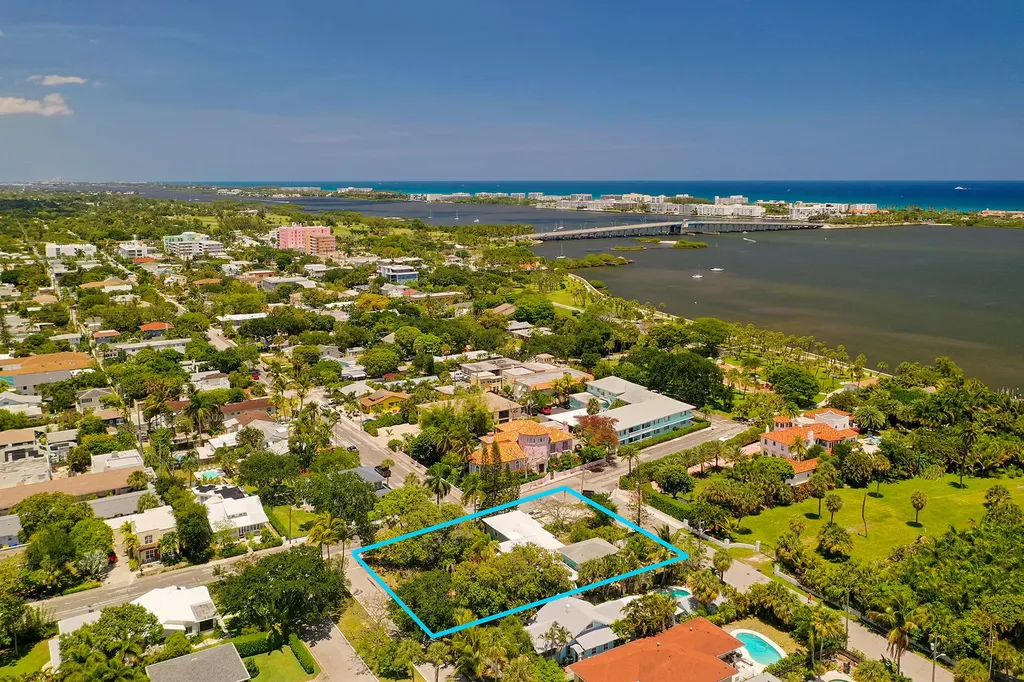 502 S Palmway Lake Worth Beach FL 33460