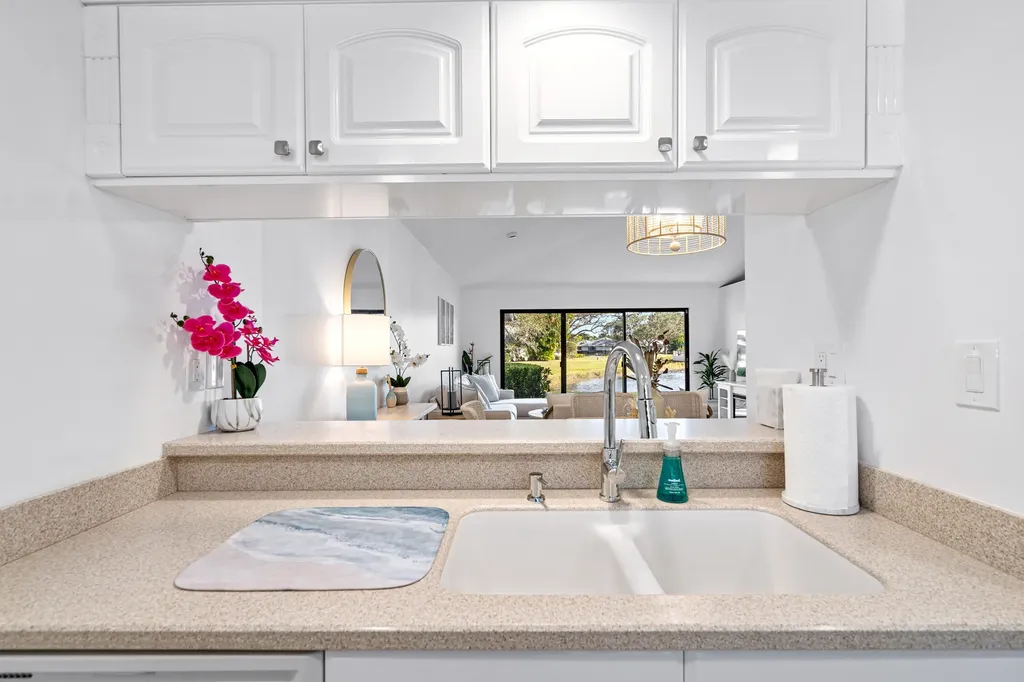 913 Club Drive Palm Beach Gardens FL 33418