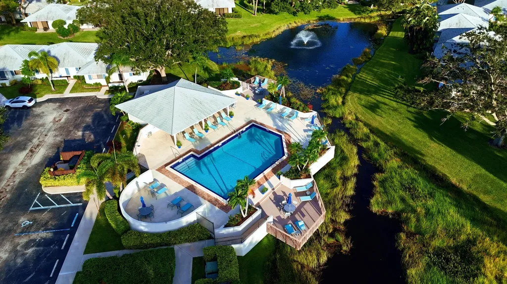 913 Club Drive Palm Beach Gardens FL 33418