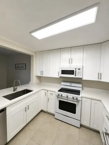 7173 Orange Drive Davie FL 33314