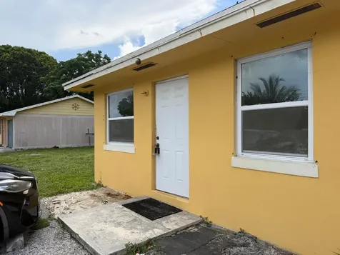 3654 Coconut Road Palm Springs FL 33461