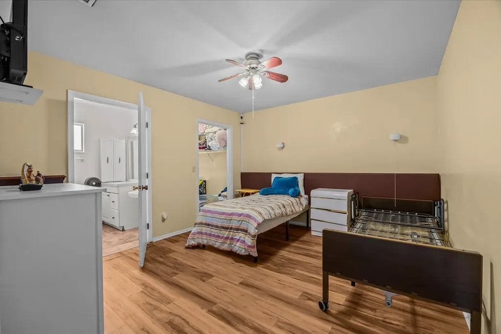 2073 SE Rainier Road Port St Lucie FL 34952
