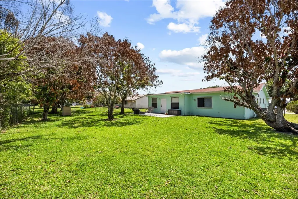 2073 SE Rainier Road Port St Lucie FL 34952