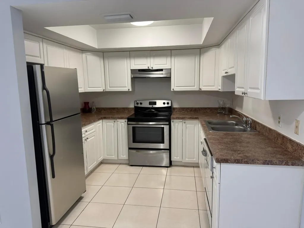 2519 Griffin Square West Palm Beach FL 33406