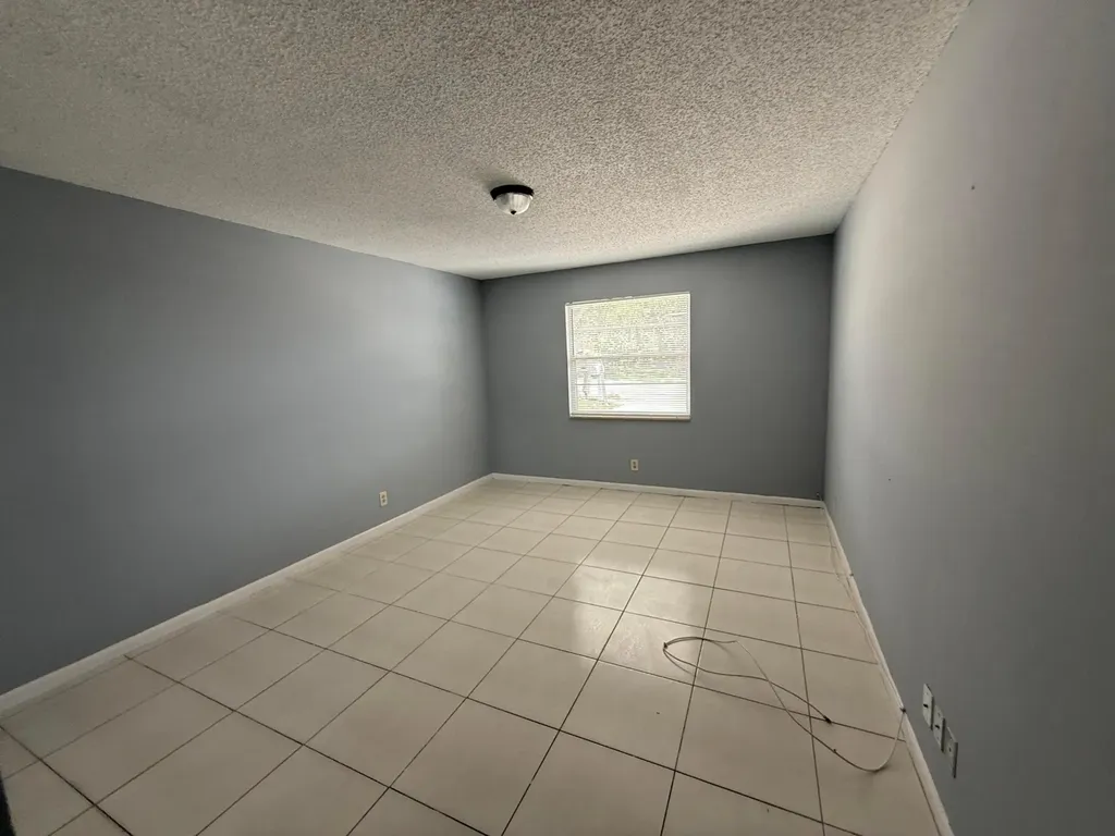 2519 Griffin Square West Palm Beach FL 33406