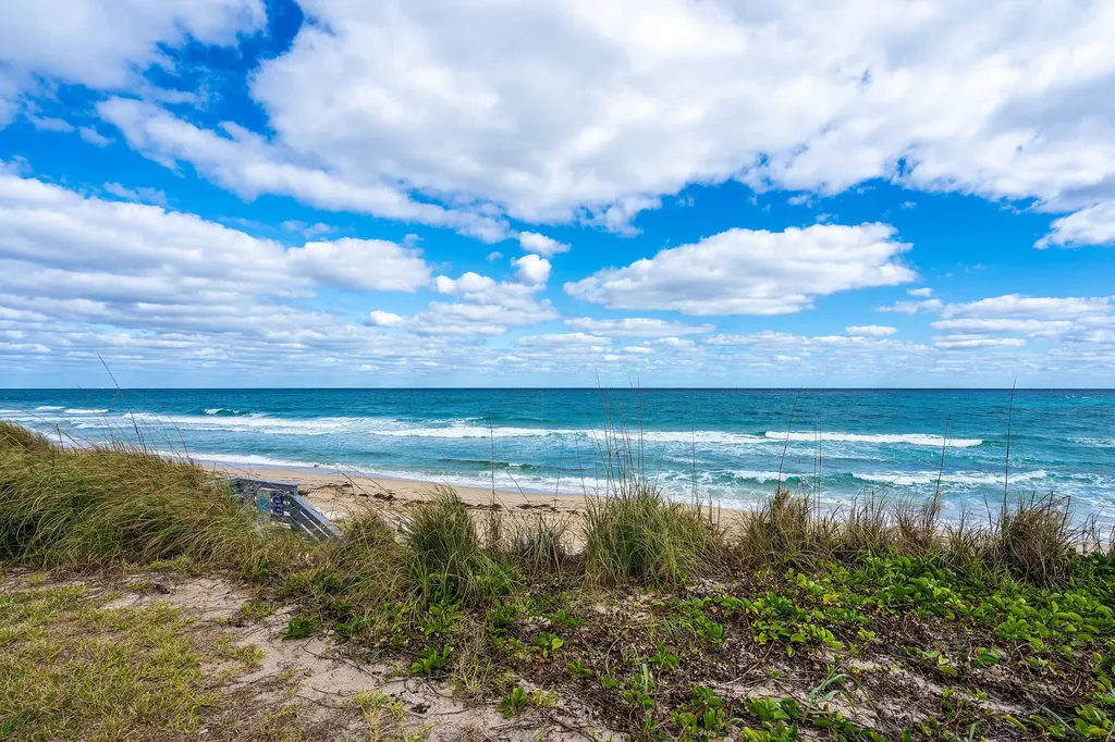 3250 S Ocean Boulevard Palm Beach FL 33480