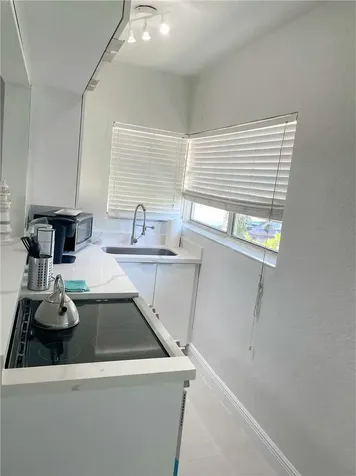 17 NE 9th Avenue Fort Lauderdale FL 33301