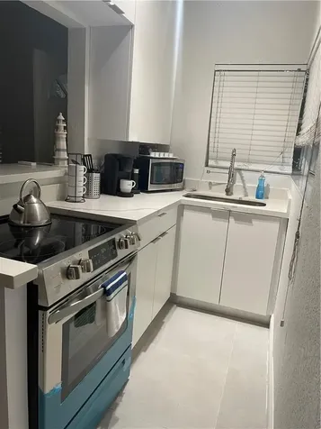 17 NE 9th Avenue Fort Lauderdale FL 33301