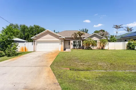 1649 SW Hampshire Lane Port St Lucie FL 34953