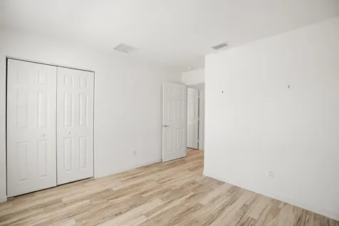 1649 SW Hampshire Lane Port St Lucie FL 34953