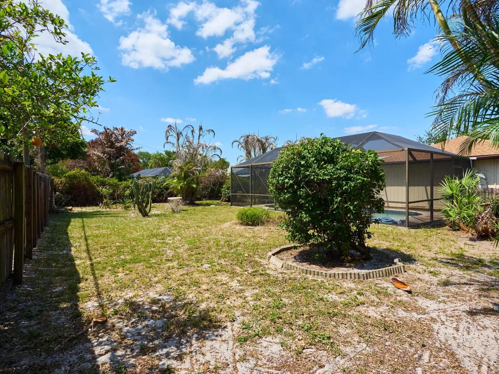 544 SW Dairy Road Port St Lucie FL 34953